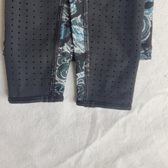 Lululemon Swell Seeker Paddle Rashguard Top Size 4 - Picture 9 of 11